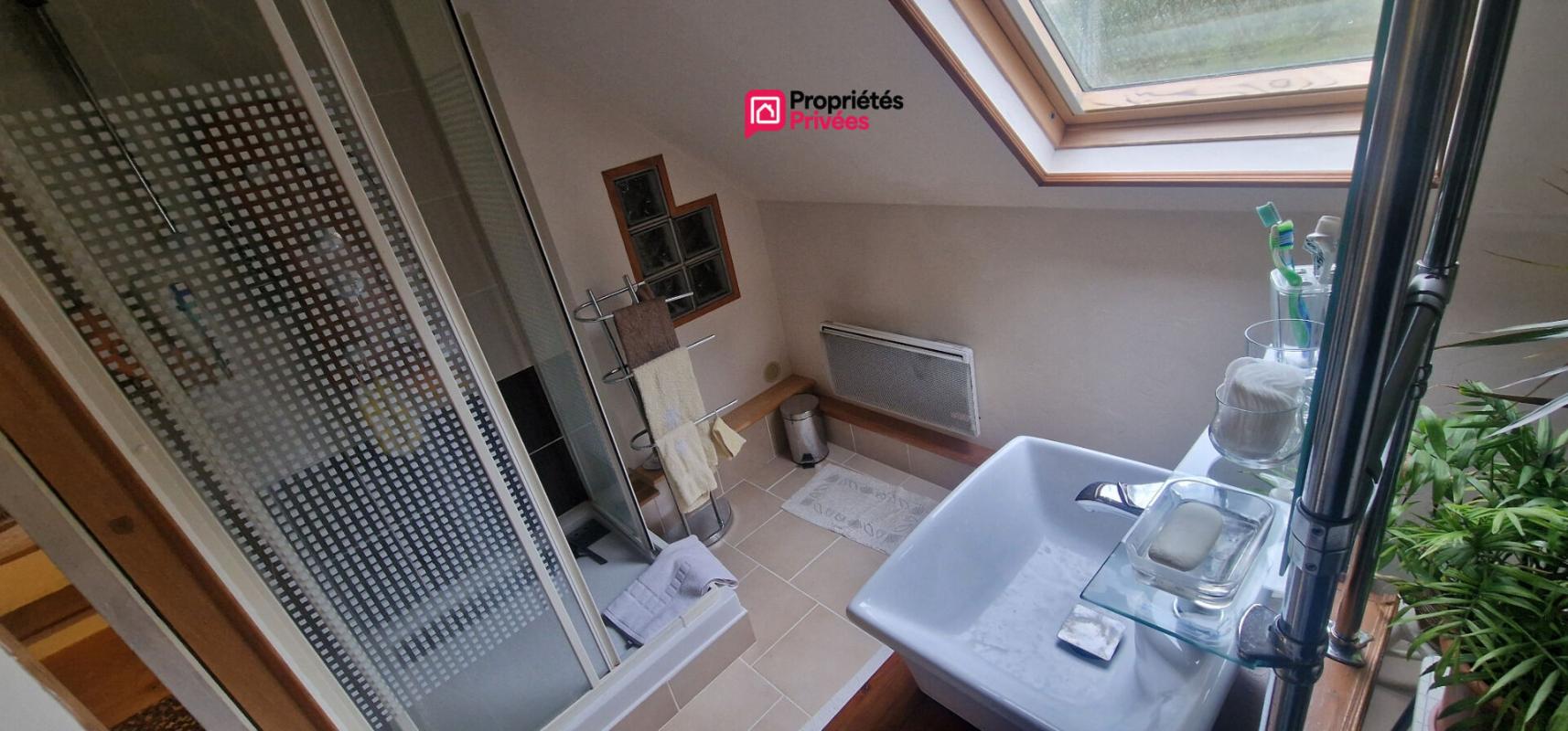 MEUSNES Longère de 155 m² - 6 pièces dont 3 chambres plus dépendances 13