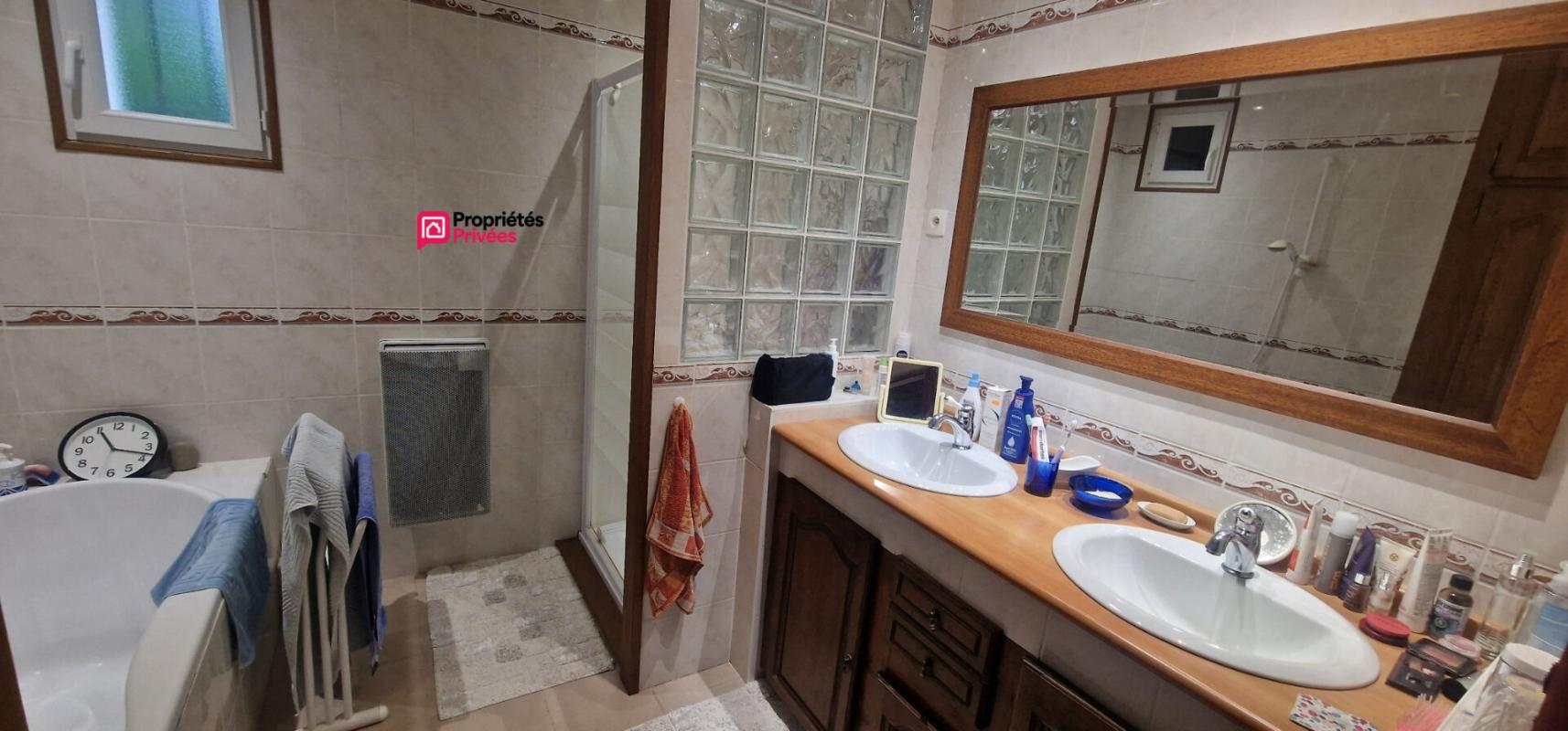 MEUSNES Longère de 155 m² - 6 pièces dont 3 chambres plus dépendances 8