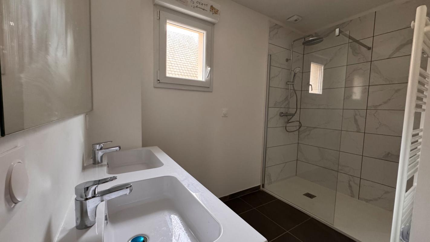 NAOURS Pavillon individuel  à Naours 5 pièce(s) 4 chambres 5