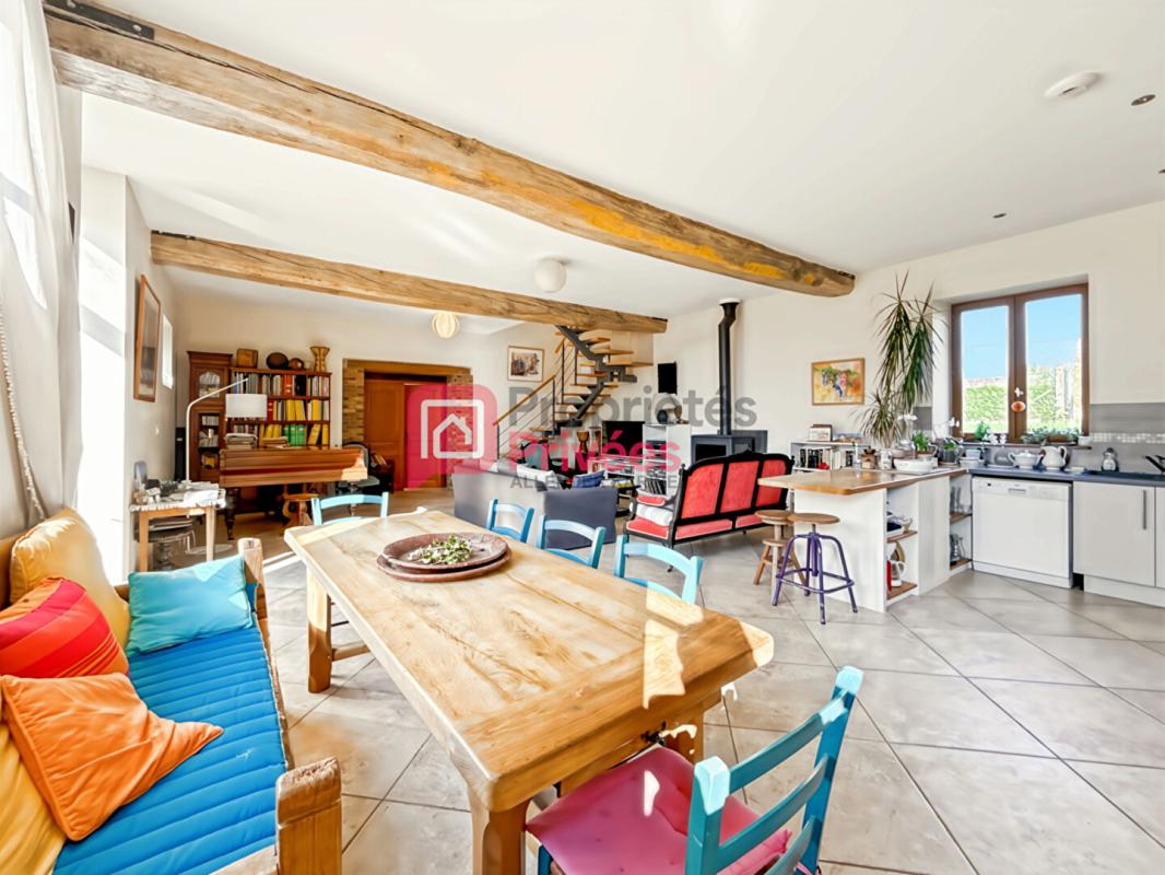 SERGINES Maison Sergines 11 pièce(s) 332 m2 12