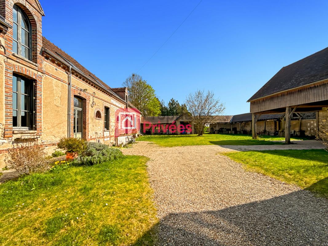 SERGINES Maison Sergines 11 pièce(s) 332 m2 17