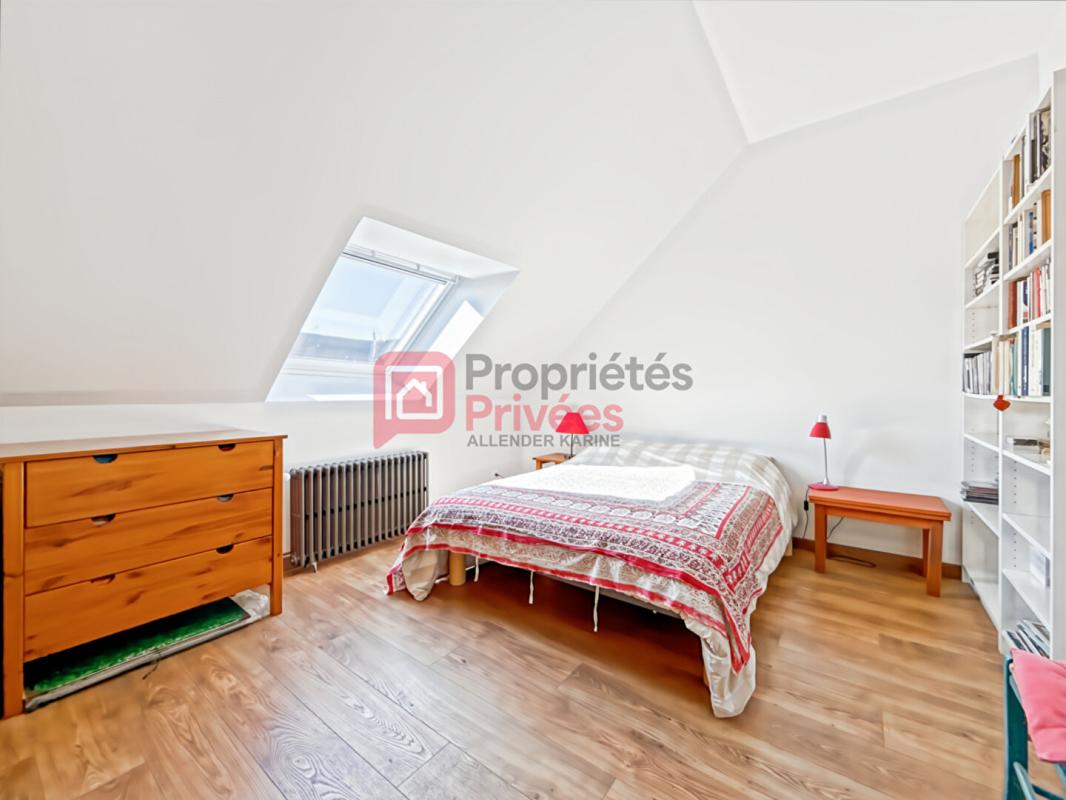 SERGINES Maison Sergines 11 pièce(s) 332 m2 18