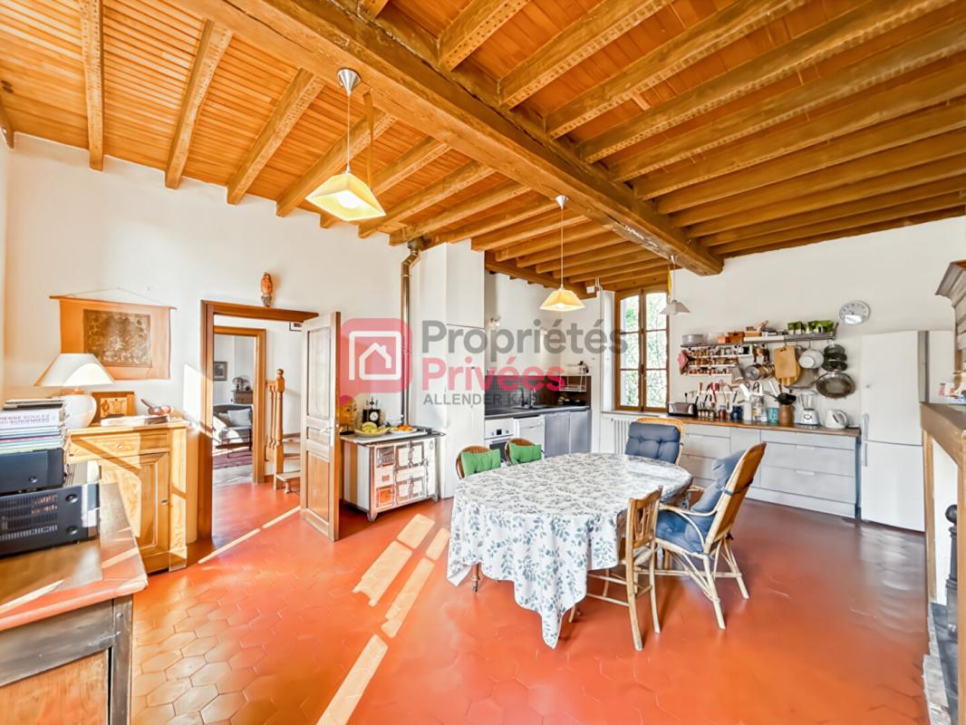 SERGINES Maison Sergines 11 pièce(s) 332 m2 7