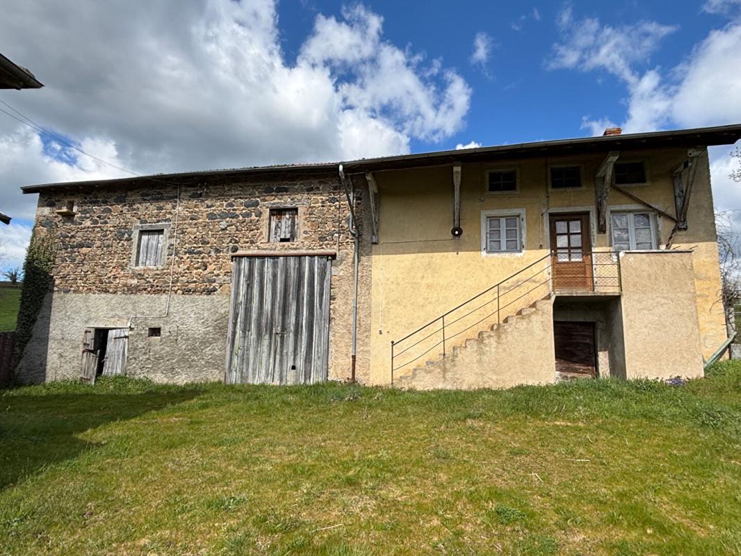 SAINT-LEGER-SOUS-LA-BUSSIERE Ancienne ferme à rénover avec vue dégagée 3