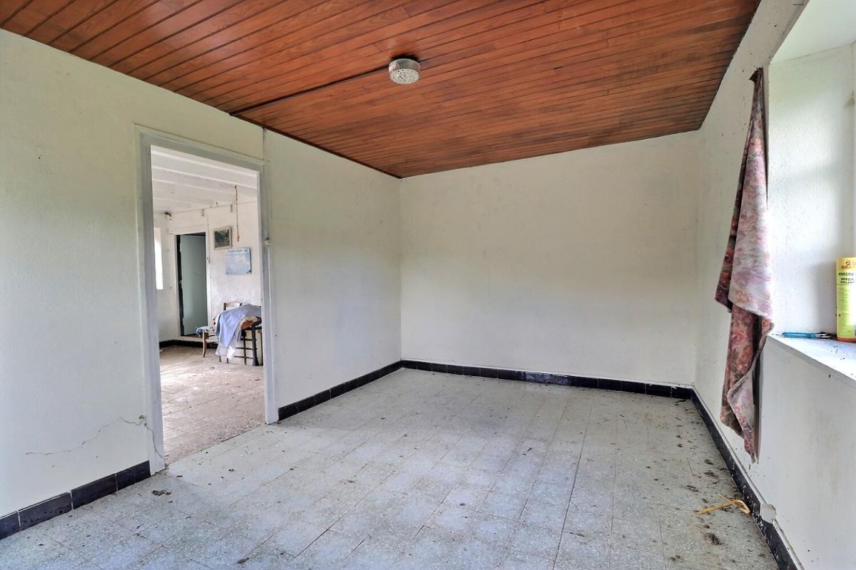 SAINT-LEGER-SOUS-LA-BUSSIERE Ancienne ferme à rénover avec vue dégagée 6