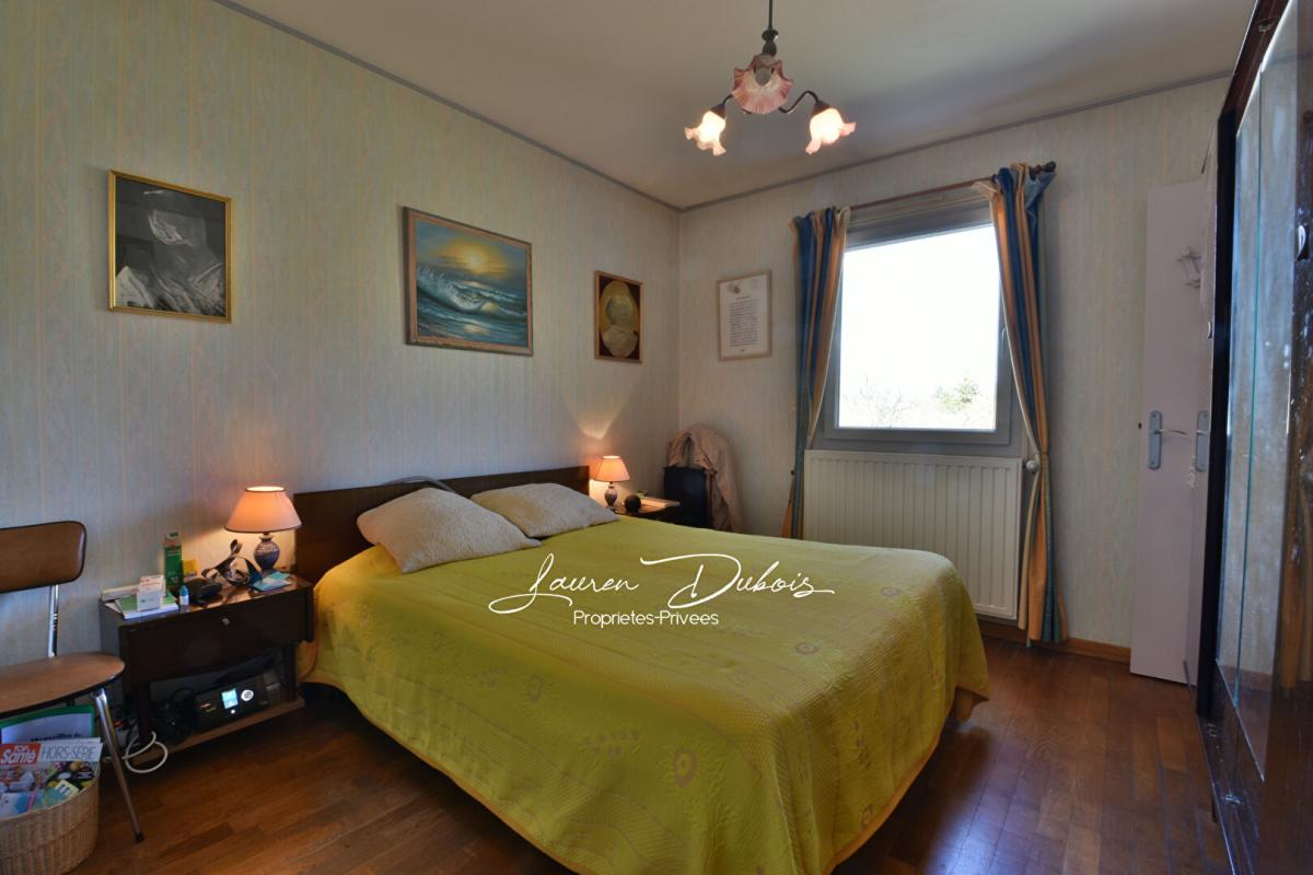 TALLARD Maison familiale de caractère sur terrain de 1 500m² 13