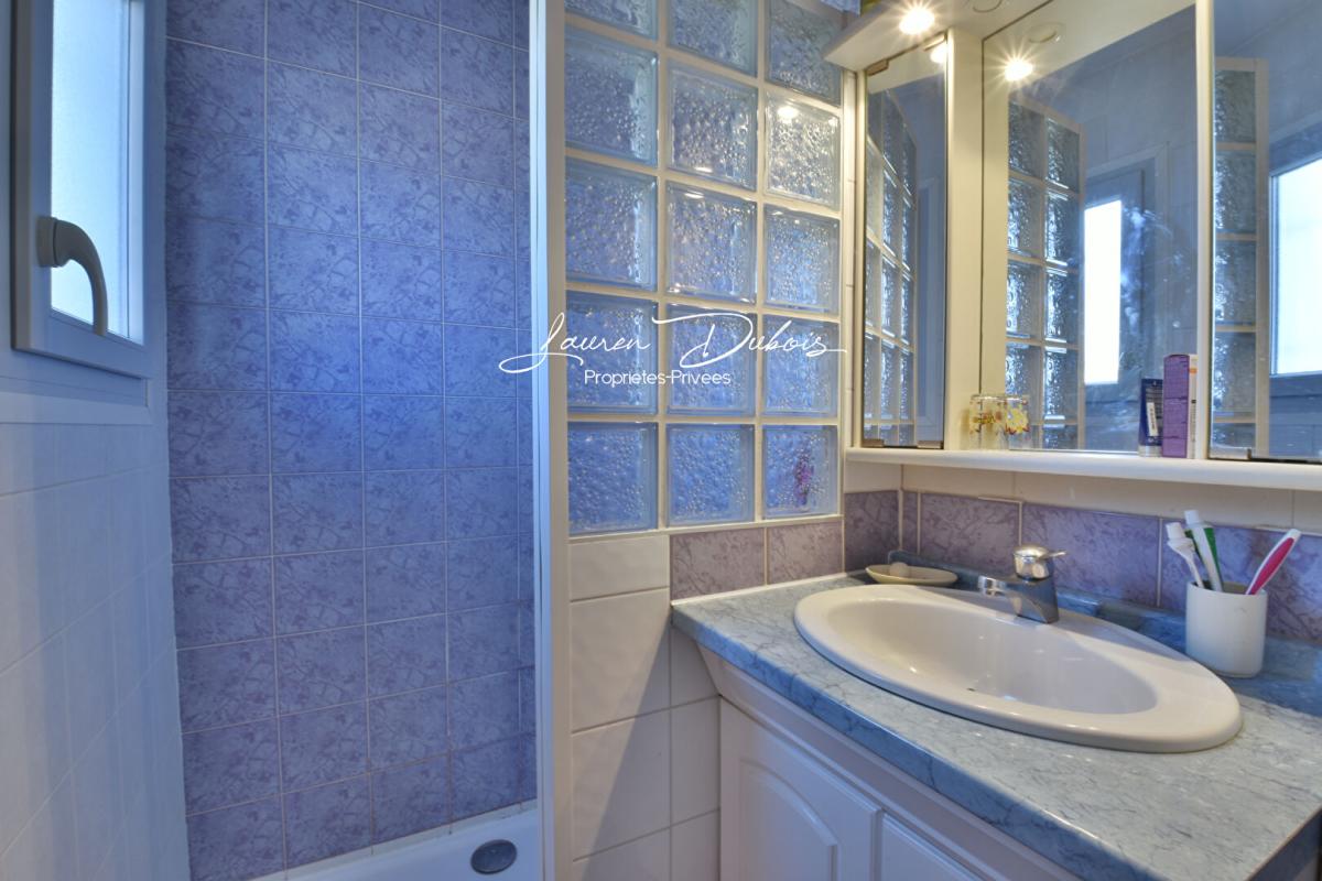 TALLARD Maison familiale de caractère sur terrain de 1 500m² 14