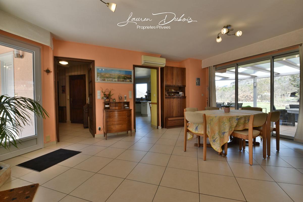 TALLARD Maison familiale de caractère sur terrain de 1 500m² 5