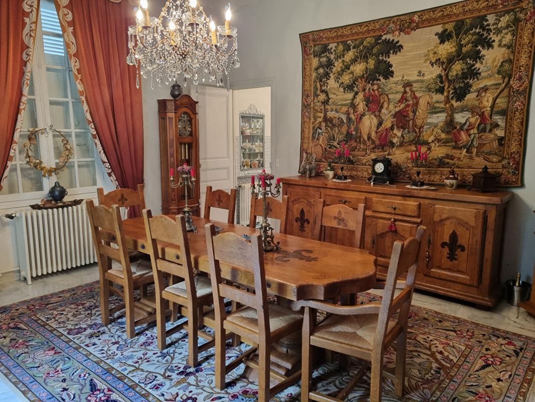 LA CHARTRE-SUR-LE-LOIR MANOIR A LA CHARTRE SUR LE LOIR 11