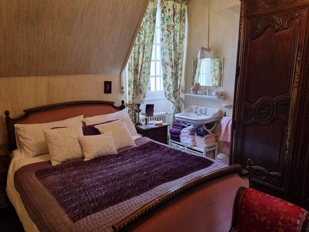 LA CHARTRE-SUR-LE-LOIR MANOIR A LA CHARTRE SUR LE LOIR 15