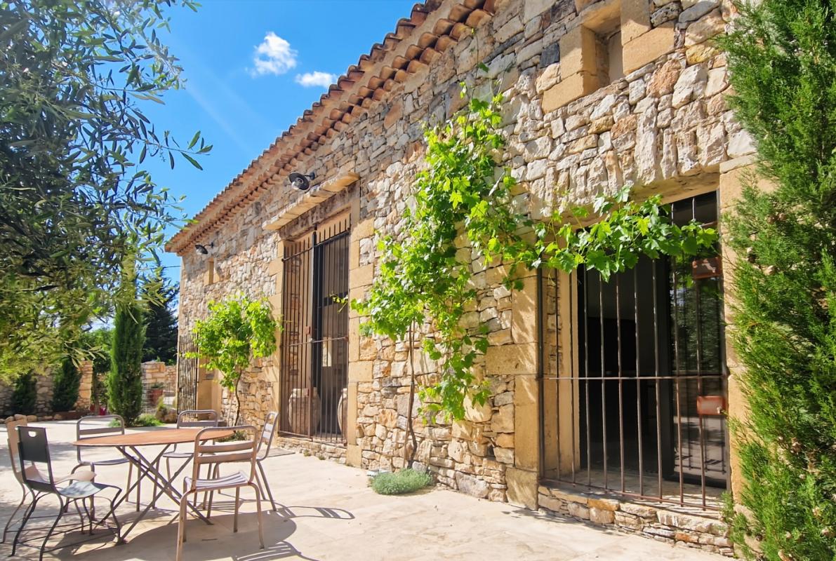 UZES Propriété d'exception aux portes d'Uzès 2