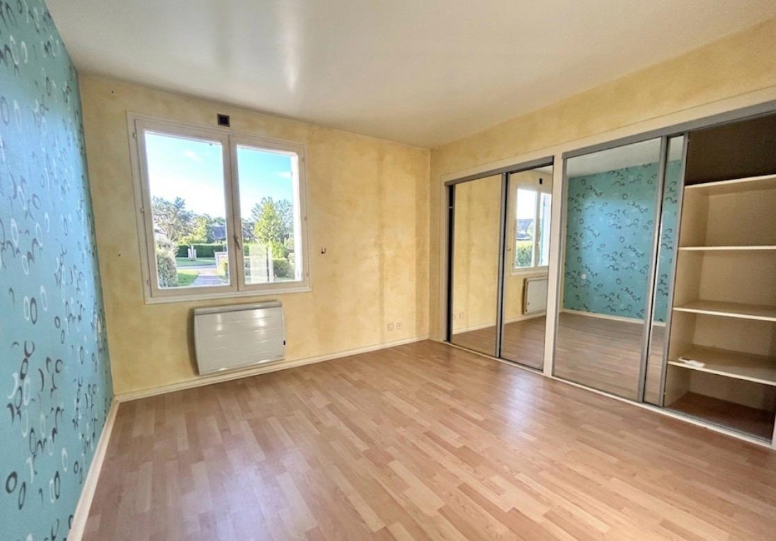 PUGNAC DÉCOUVREZ LE CHARME ET LES VOLUMES D'UNE MAISON D'ARCHITECTE - 300 M2 - 4 CHAMBRES   À PUGNAC DANS UN PARC ARBORÉ POUR SAVOURER LA TRANQUILITÉ 10