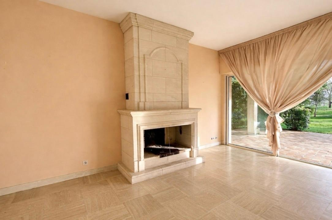 PUGNAC DÉCOUVREZ LE CHARME ET LES VOLUMES D'UNE MAISON D'ARCHITECTE - 300 M2 - 4 CHAMBRES   À PUGNAC DANS UN PARC ARBORÉ POUR SAVOURER LA TRANQUILITÉ 8