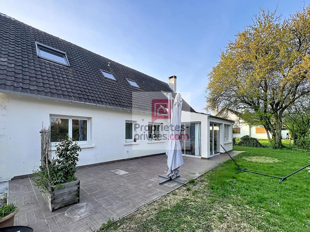 LE PERRAY-EN-YVELINES Maison individuelle Le Perray En Yvelines 6 pièces 165 m2 13