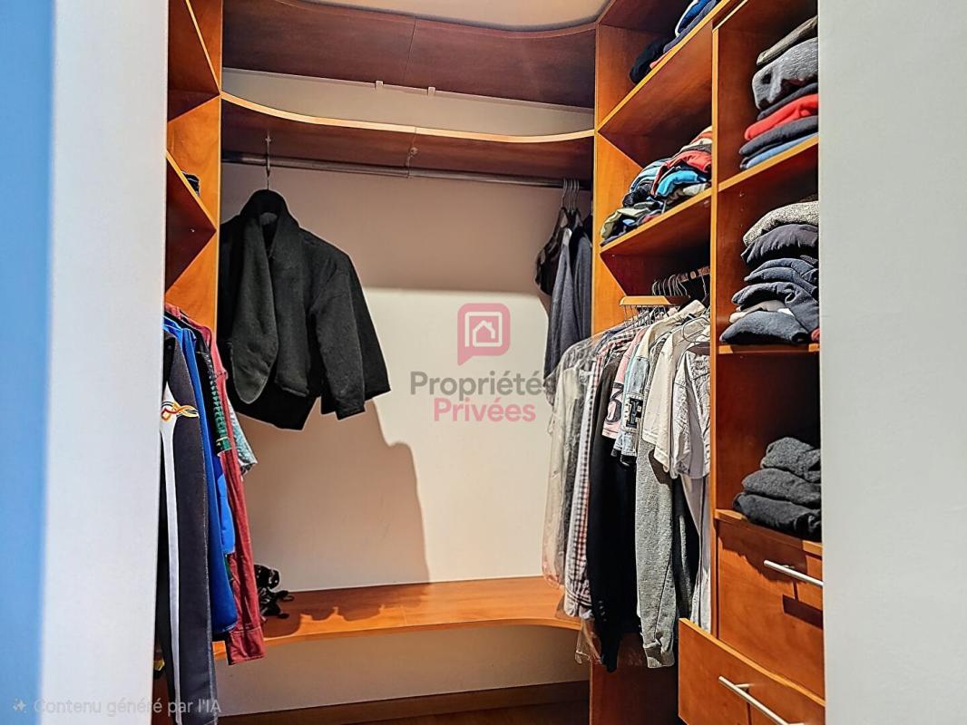 LE PERRAY-EN-YVELINES Maison individuelle Le Perray En Yvelines 6 pièces 165 m2 5