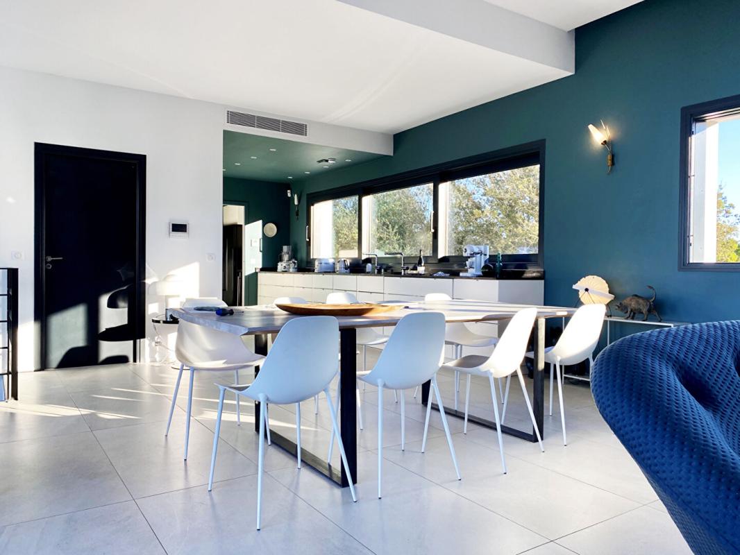 ZONZA Demeure de prestige - Villa luxueuse avec piscine vue MER - STE LUCIE DE PORTO-VECCHIO 20144 - CORSE DU SUD - FRANCE 8