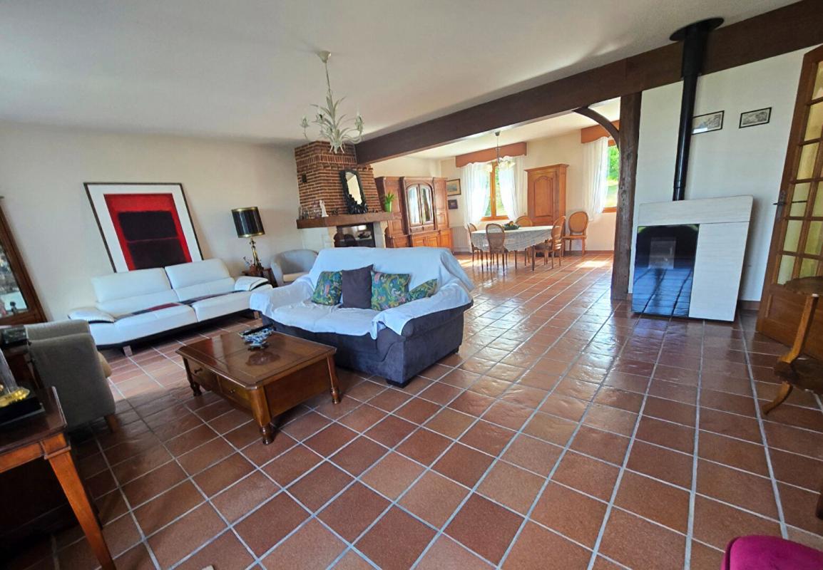 CREUZIER-LE-VIEUX Maison Creuzier Le Vieux 7 pièce(s) 193 m2 13