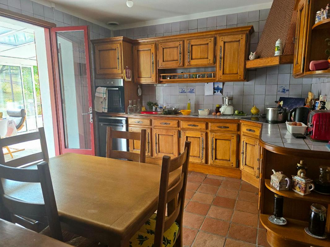 CREUZIER-LE-VIEUX Maison Creuzier Le Vieux 7 pièce(s) 193 m2 6