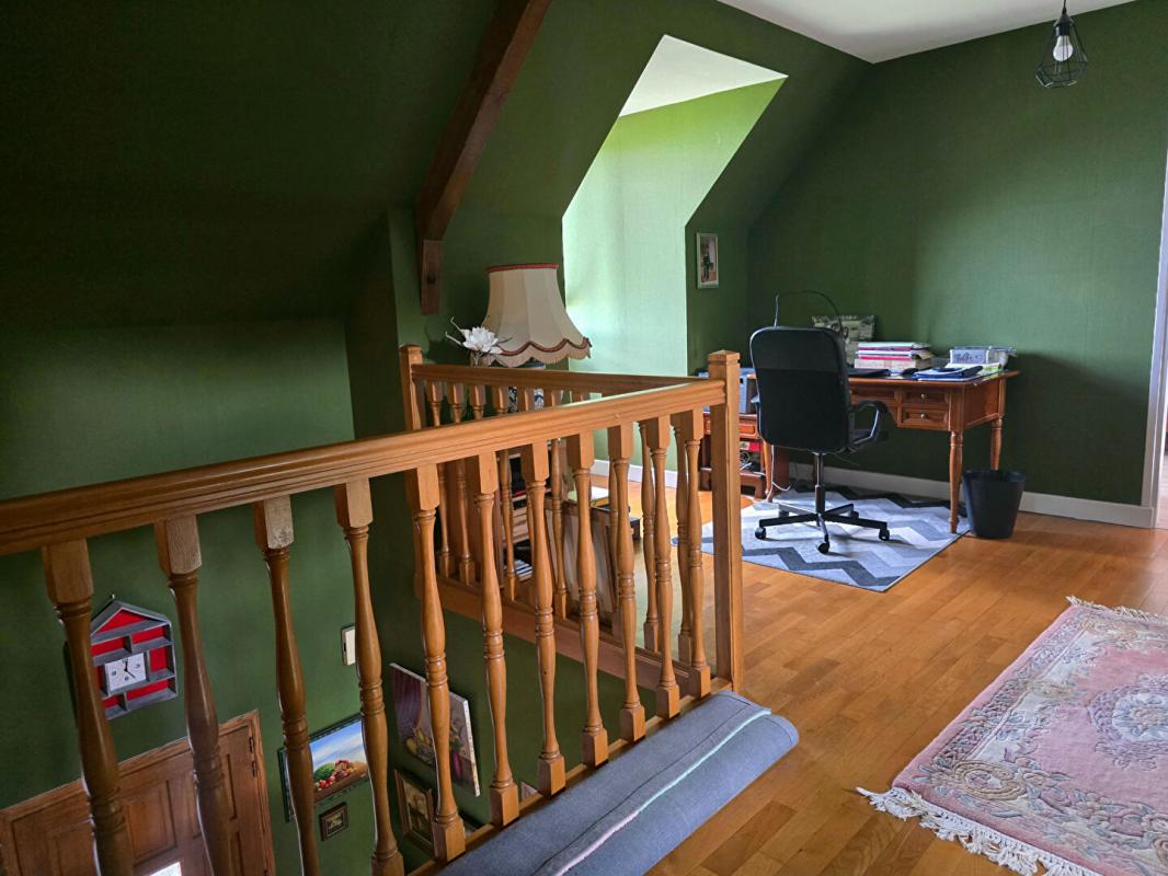 CREUZIER-LE-VIEUX Maison Creuzier Le Vieux 7 pièce(s) 193 m2 9