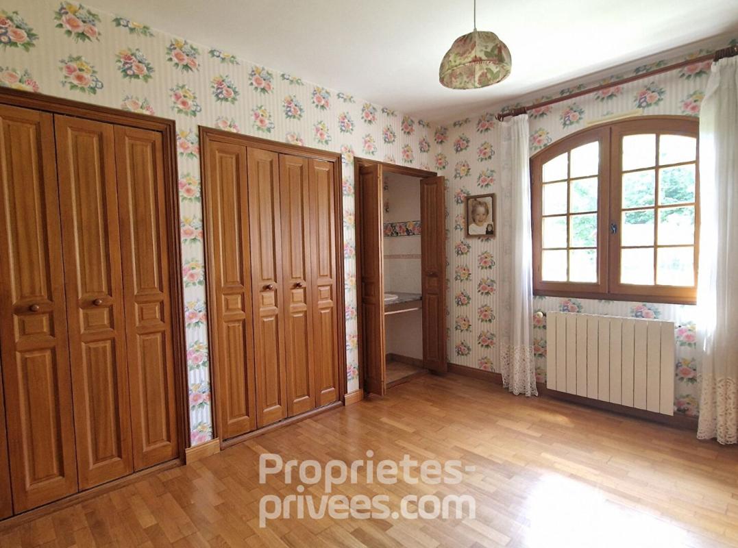 SAINT-ANDRE-DE-CUBZAC Maison proche commodités 4