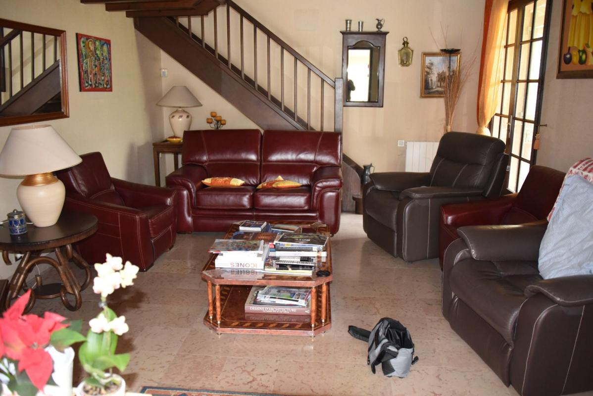 PUGNAC DÉCOUVREZ LE CHARME ET LES VOLUMES D'UNE MAISON D'ARCHITECTE - 300 M2 - 4 CHAMBRES À PUGNAC DANS UN PARC ARBORÉ POUR SAVOURER LA TRANQUILITÉ 6