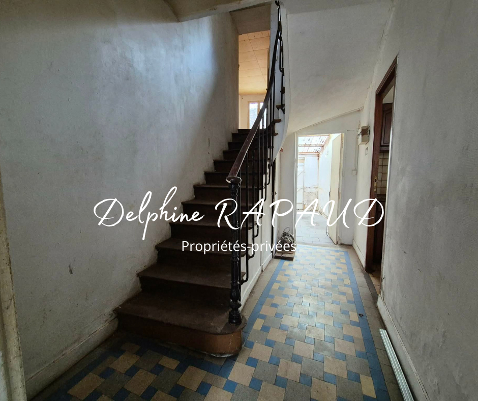 REMALARD Maison de bourg à rénover Remalard En Perche 80.81 m2 10