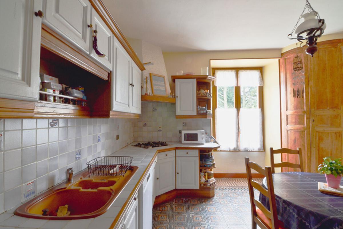 JOUY-LE-CHATEL MAISON BOURGEOISE 186 M2 AVEC PISCINE CHAUFFÉE ET COUVERTE 320 000 7