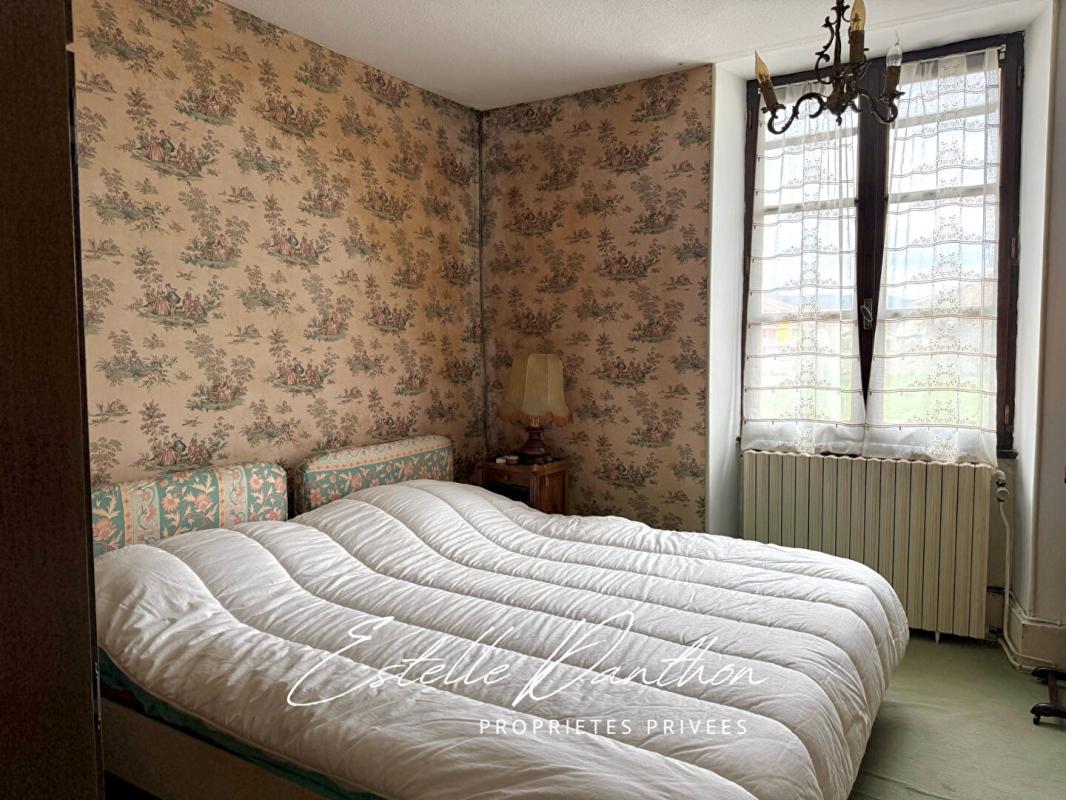 LE GRAND-LEMPS Maison centre-ville Le Grand Lemps 160 m2 6