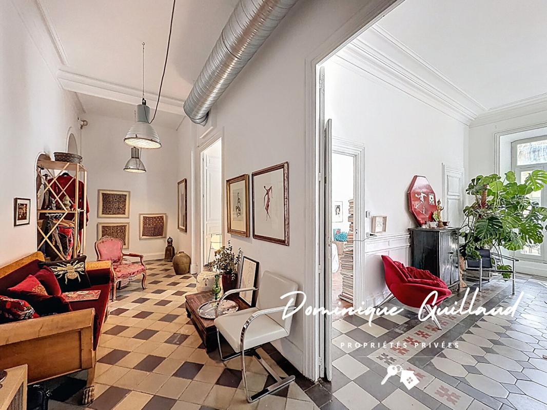 NIMES NÎMES -MAISON CARRÉ 5