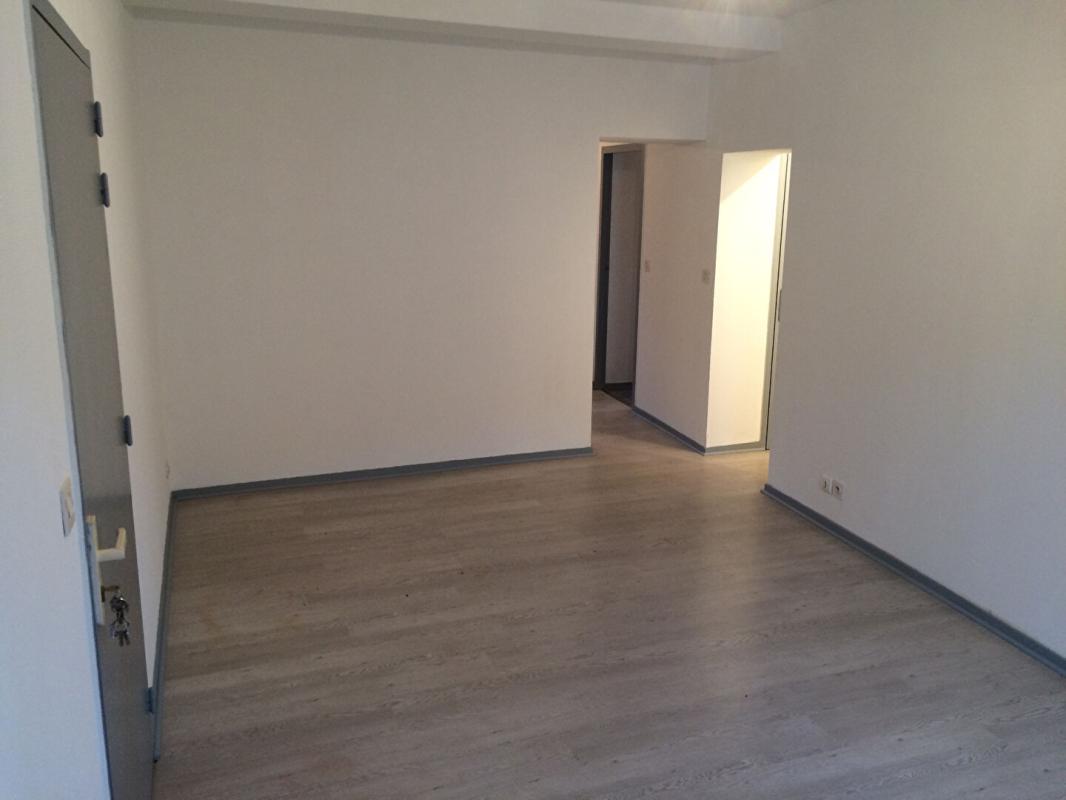 PONTONX-SUR-L'ADOUR Appartement dans maison de village 69 m2 10 minutes de Pontonx 10