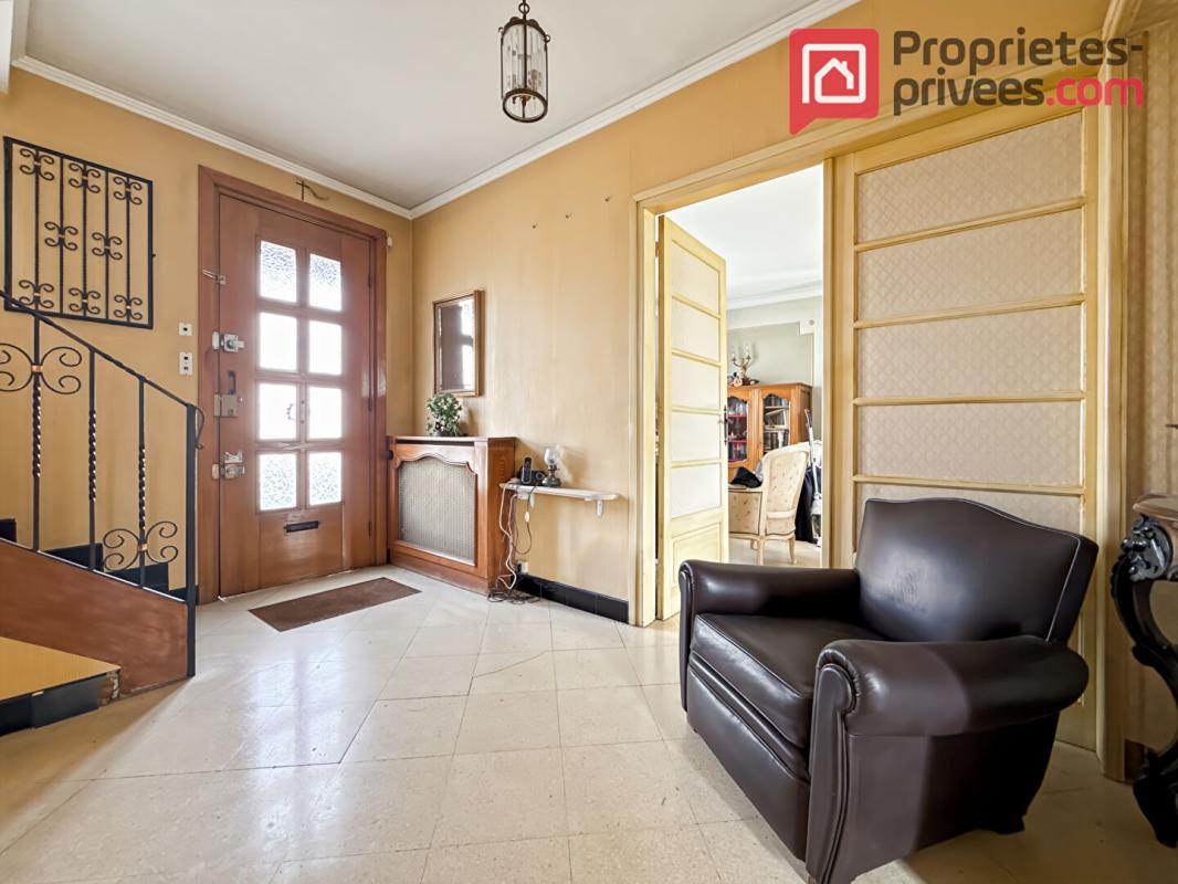 LA CHAPELLE-D'ARMENTIERES Maison La Chapelle D Armentieres 5 pièce(s) 465 m2 6