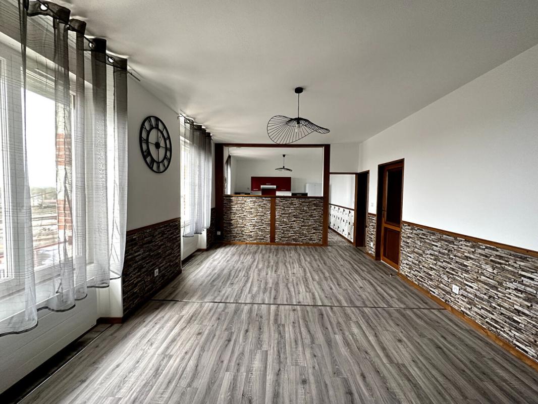 VIERZON Appartement Vierzon 4 pièce(s) 76 m2 3