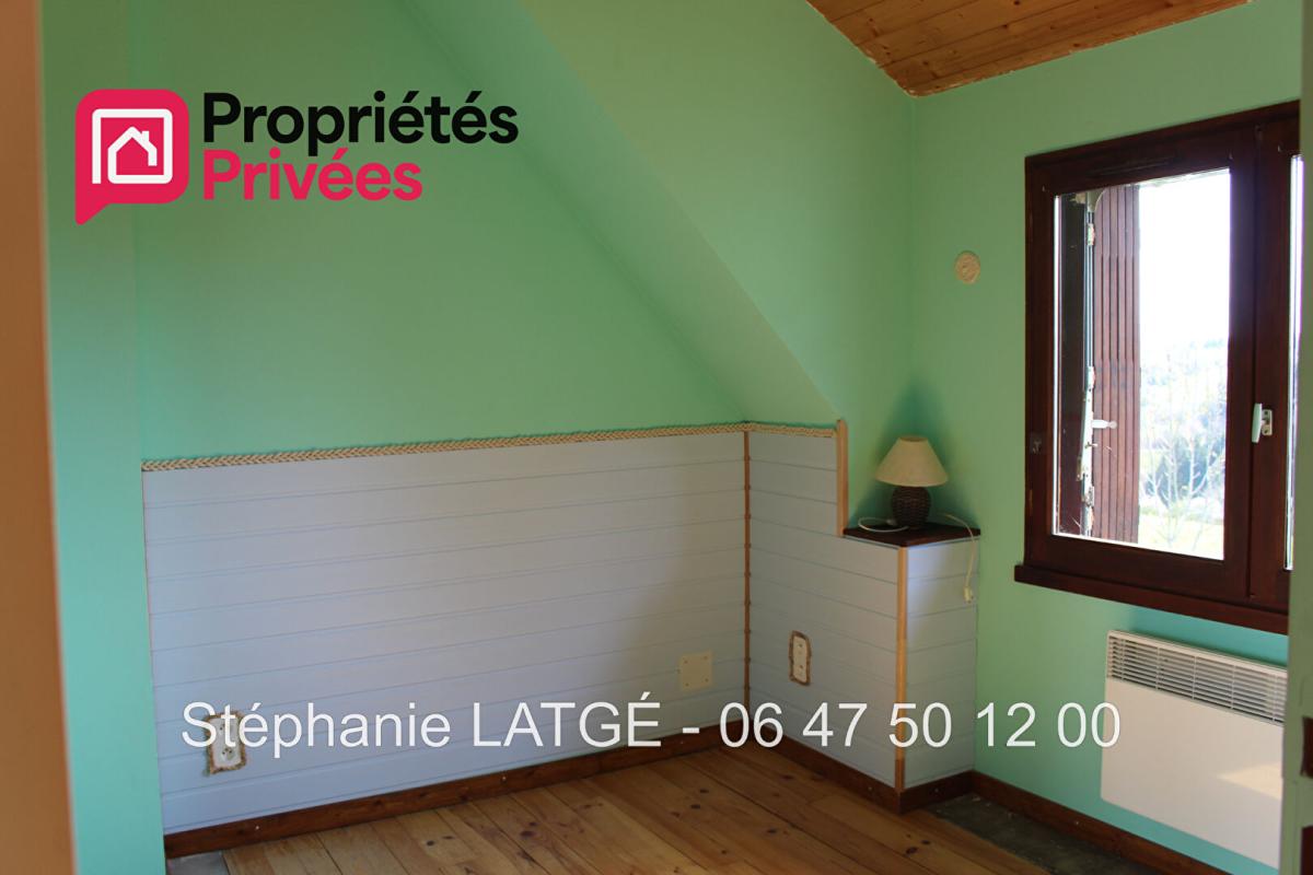 LARODDE Maison de campagne 1 à 2 chambres à Larodde (63) 11