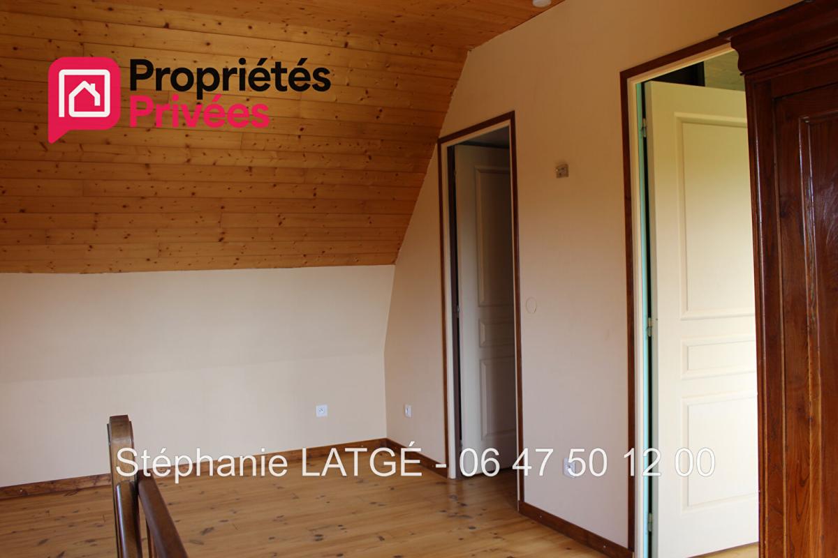 LARODDE Maison de campagne 1 à 2 chambres à Larodde (63) 13