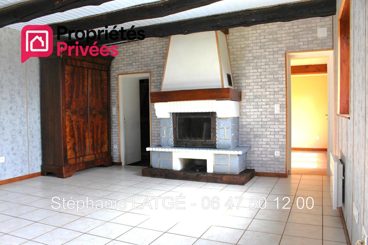 LARODDE Maison de campagne 1 à 2 chambres à Larodde (63) 5