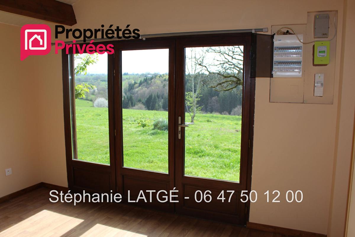 LARODDE Maison de campagne 1 à 2 chambres à Larodde (63) 7