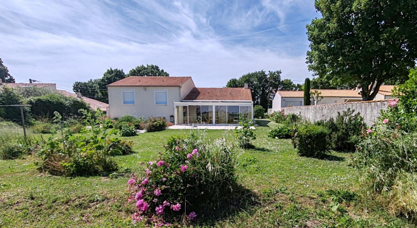 BOURGNEUF Maison Bourgneuf 150 m2, 4 chambres, parcelle de 1180m2 1