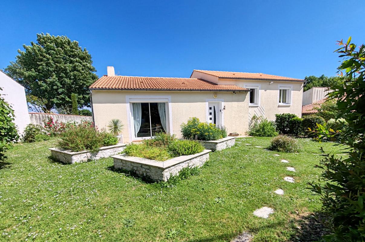 BOURGNEUF Maison Bourgneuf 150 m2, 4 chambres, parcelle de 1180m2 2