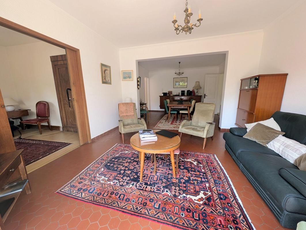 ARCACHON Villa Arcachon 10 pièce(s) 180 m2 2