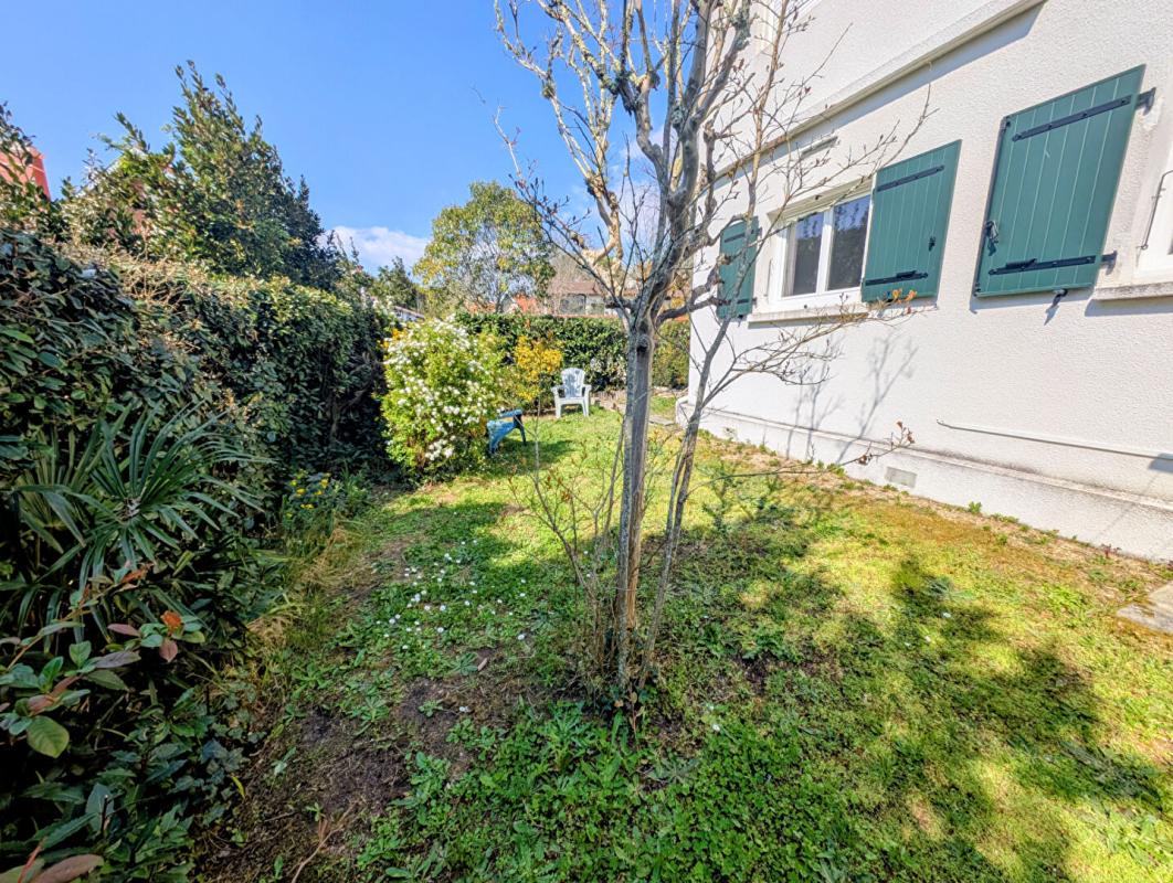 ARCACHON Villa Arcachon 10 pièce(s) 180 m2 9