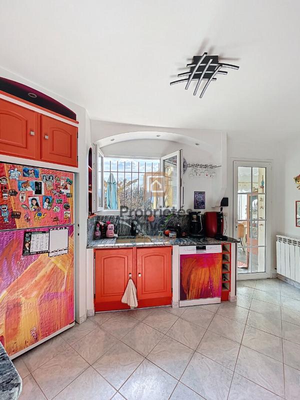 SAINT-MAXIMIN-LA-SAINTE-BAUME Villa 170 m² + T2  50m2 indépendant -Terrain 5 000 m² - Piscine - Fort potentiel locatif - Saint Maximin la Sainte Baume 83470 12