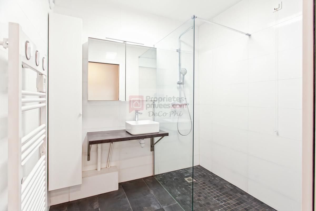 PARIS-16E-ARRONDISSEMENT Idéal investisseur : 3 pièces 83 m2  Cave  Parking  Paris-16 - Résidence Services 12