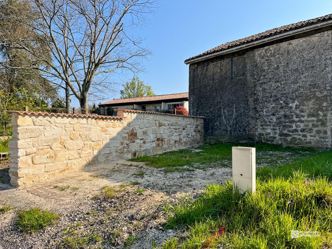 AUBIE-ET-ESPESSAS À vendre Grange à rénover avec permis accepté 101 m² - Val de Virvée 14