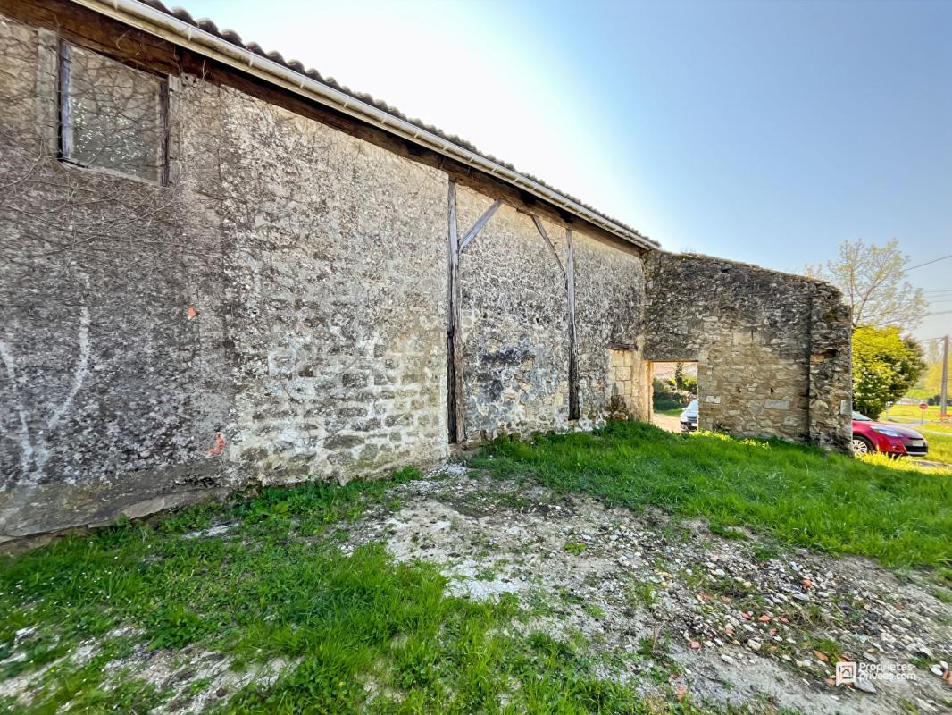 AUBIE-ET-ESPESSAS À vendre Grange à rénover avec permis accepté 101 m² - Val de Virvée 15