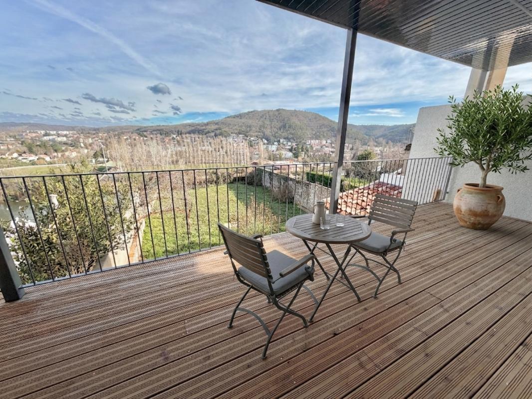 CAHORS Appartement 3 pièces avec terrasse en centre ville 2