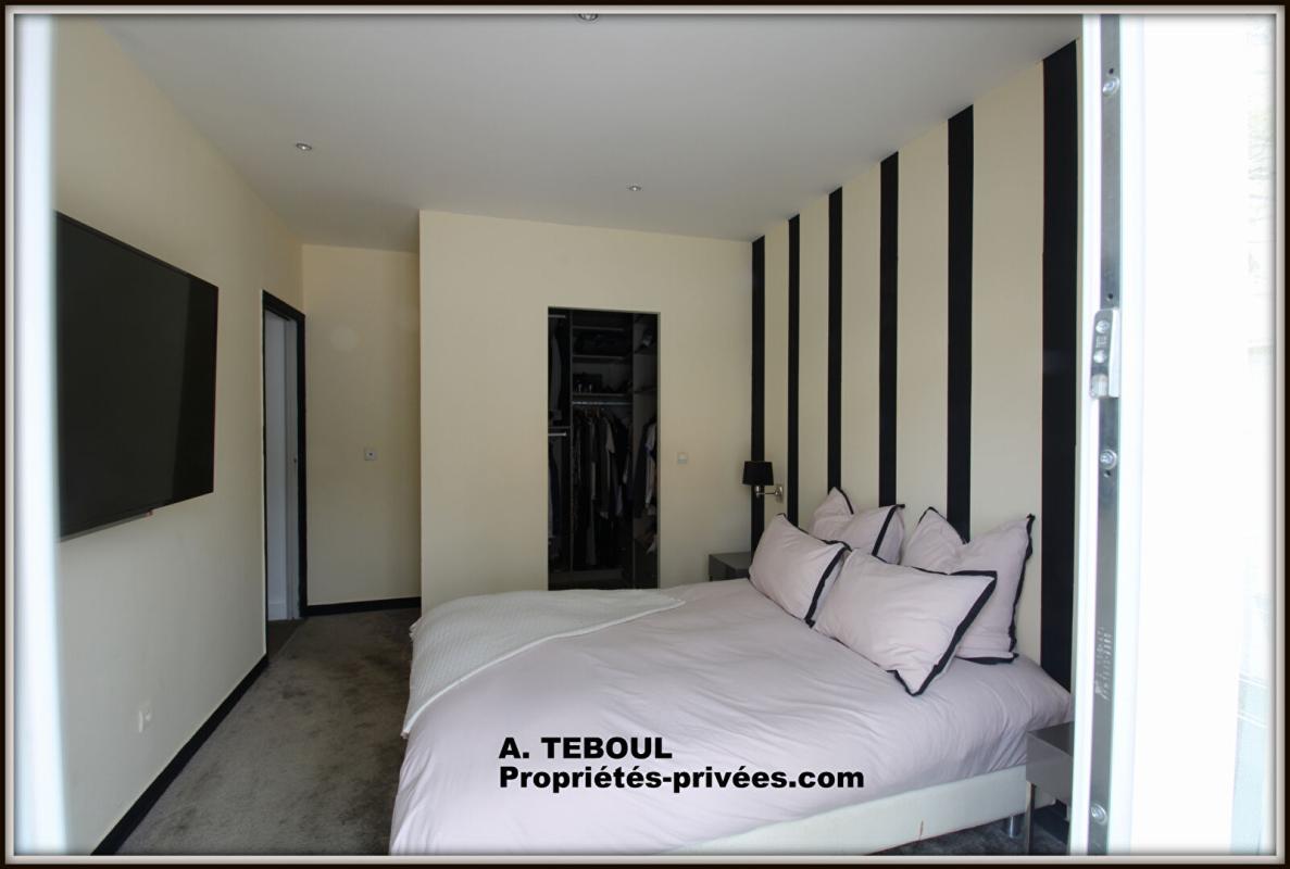 VILLEURBANNE MAISON INDIVIDUELLE PLAIN-PIED A VILLEURBANNE DE 105M² AVEC JARDIN DE 60M² CONSTRUITE EN 2011 18