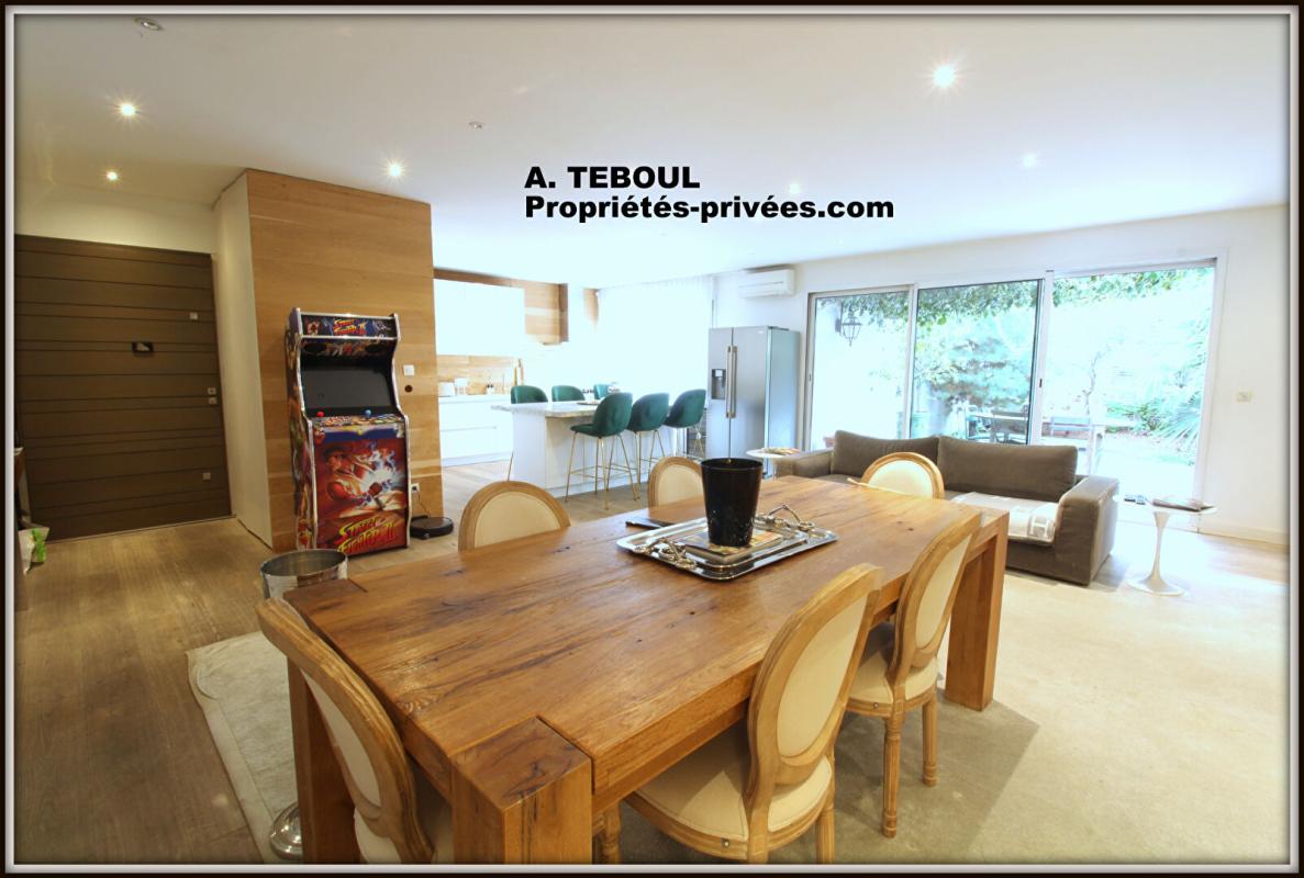 VILLEURBANNE MAISON INDIVIDUELLE PLAIN-PIED A VILLEURBANNE DE 105M² AVEC JARDIN DE 60M² CONSTRUITE EN 2011 7