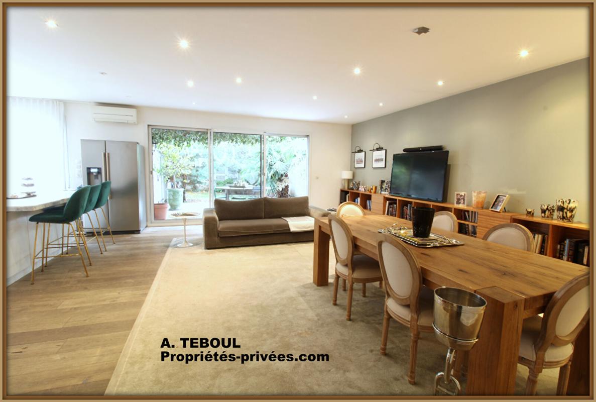 VILLEURBANNE MAISON INDIVIDUELLE PLAIN-PIED A VILLEURBANNE DE 105M² AVEC JARDIN DE 60M² CONSTRUITE EN 2011 8