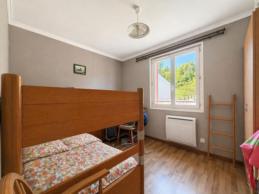 CREPY-EN-VALOIS Maison 5 pièce(s) 70m2 sous-sol complet terrain de 1700m2 7