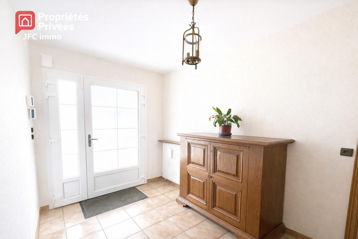 CREPY-EN-VALOIS Maison Crepy En Valois 9 pièce(s) 170 m2 et double garages 5